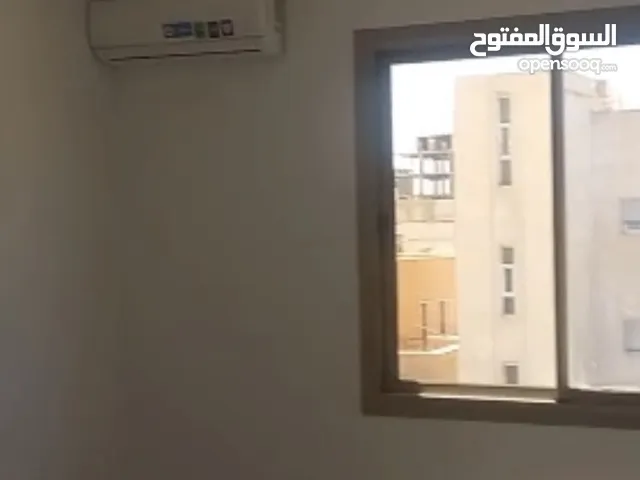 شقة مكتبية تشطيب جديد ممتازة في رئيسي النوفليين مناسبة للشركات والمكاتب