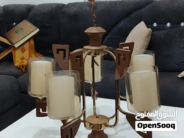 ثريات للبيع طرفين استعمال سنه فقط