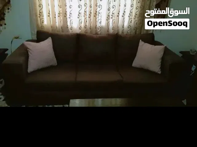 طقم كنب امريكي 7 مقاعد مع طقم طاولات عدد 3