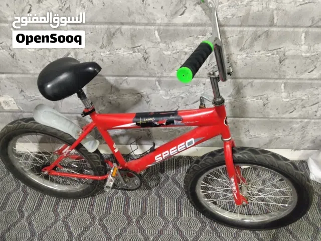 دراجة هوائية مستعمله لون احمر مناسب لعمر 10-13 سنة مع سكوتر درفت مو شغال ناقص قطعة حقت شحن