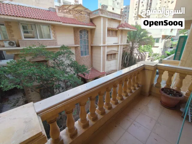 220 m2 3 Bedrooms Apartments for Sale in Alexandria Kafr Abdo