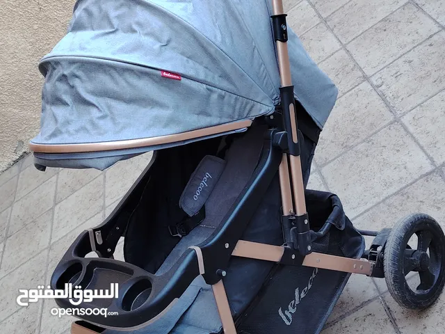 عربانة طفل المانية