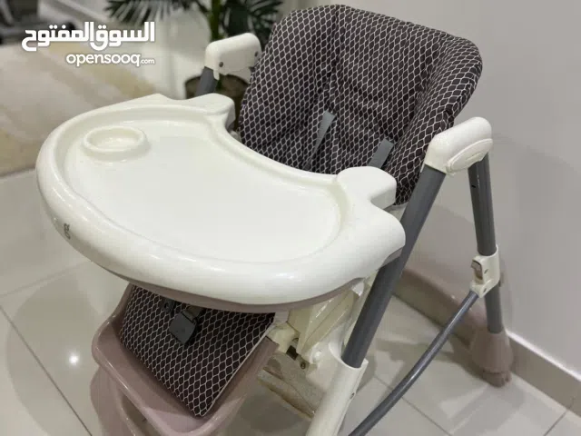 كرسي طعام للأطفال