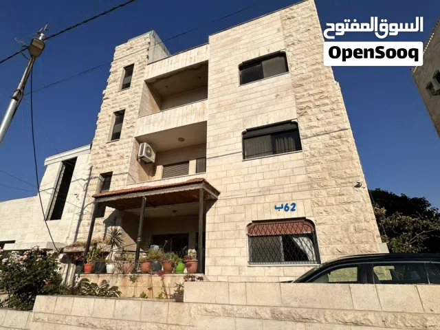 عماره مميزه بالدوار السابع  بجانب سيفوي بسعر الارض