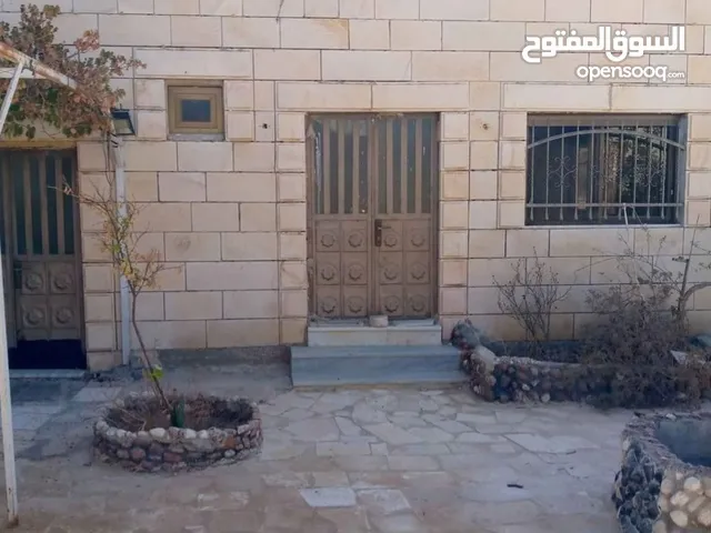 2 m2 More than 6 bedrooms Townhouse for Rent in Zarqa Al Zarqa Al Jadeedeh