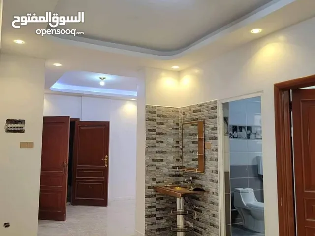 شقة تمليك للبيع في صنعاء بيت بوس بسعر مغرري