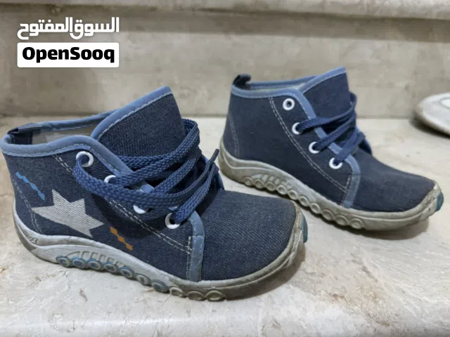 أحذية أطفال