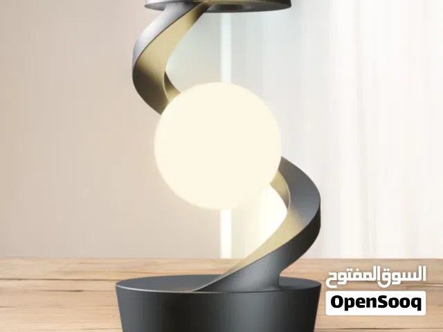 الكرة الطافية بتقنية الرفع المغناطيسي مع قاعدة شاحن لاسلكي
