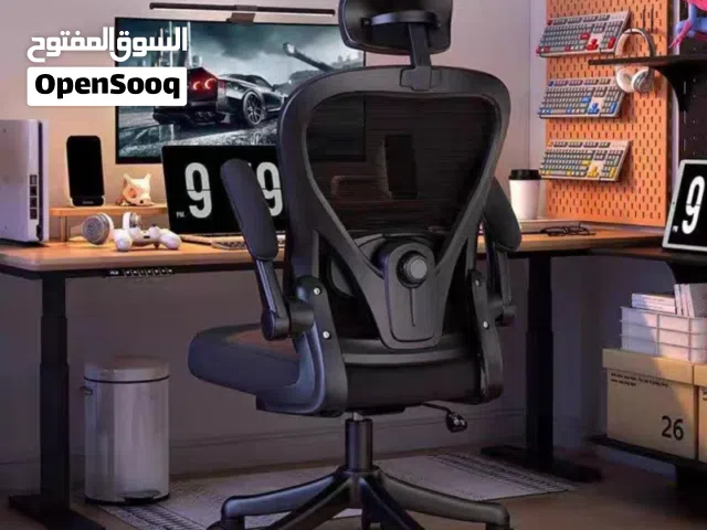 كرسي مكتب طبي أنيق بلون أبيض فاخر يمنح مكتبك لمسة راحة وأناقة