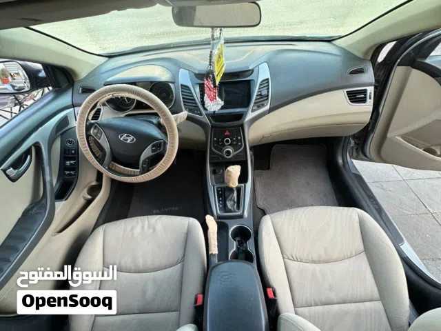 2016 هيونداي النترا Limited