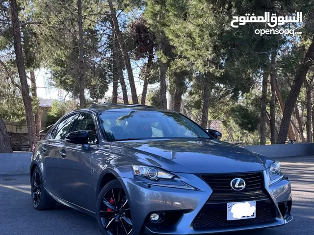 Lexus IS 2015 in Amman