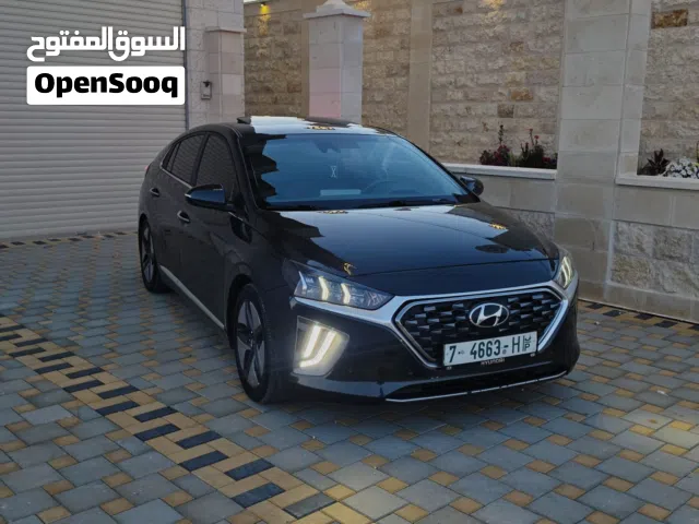 2022 هيونداي ايونيك Standard