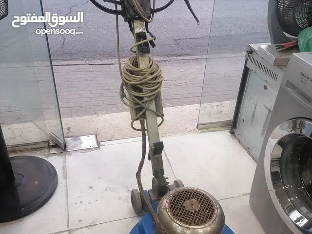 للبيع جلايه بلاط إيطالي 19انش بحاله ممتازه مع كامل أغراضها تنفع لغسيل السجاد
