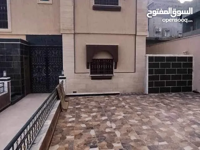 250 m2 4 Bedrooms Villa for Sale in Tripoli Khallet Alforjan