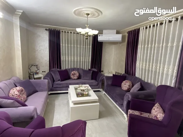 شقة للبيع بالزرقاء الجديدة شارع26 قرب مدارس الشجرة الطيبة