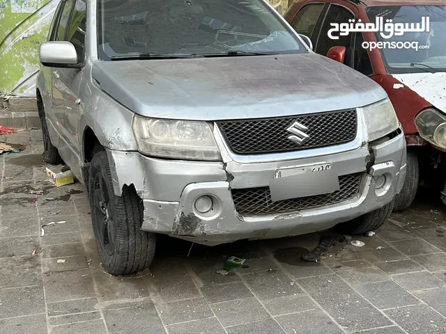 للبيع سوزوكي جراند فيتارا 2009 خليجي وارد عمان لون فضي مجمرك مرتين مكينة مخبط وباقي المحركات مضمونه