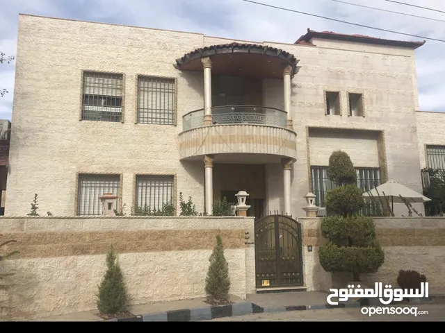 650 m2 More than 6 bedrooms Villa for Sale in Amman Arjan