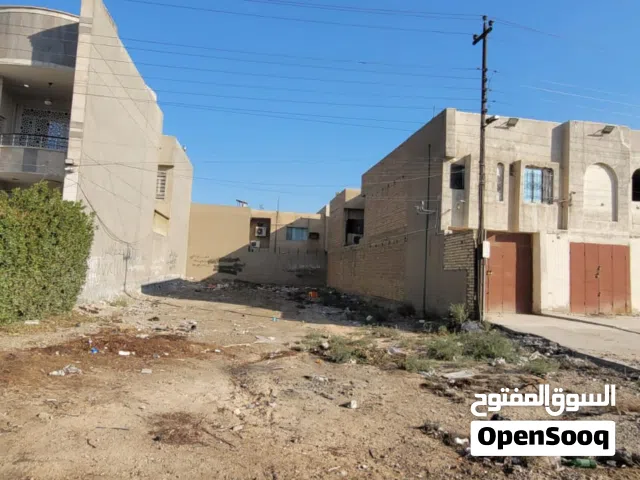 قطعة ارض مميزة على الخط السريع مباشرة