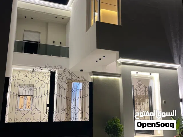 125 m2 2 Bedrooms Townhouse for Rent in Tripoli Ain Zara