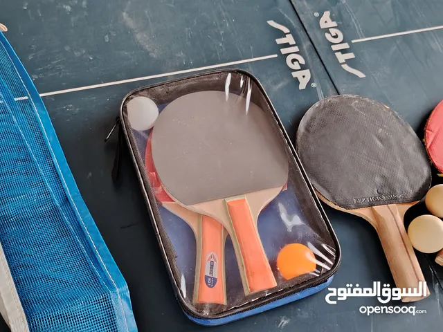 تم تخفيض السعر إلى 28تنس طاول مصغرة 3x2م بجميع ادواته. سهلة التخزين ولاتحتاج إلى مساحة كبيرة.