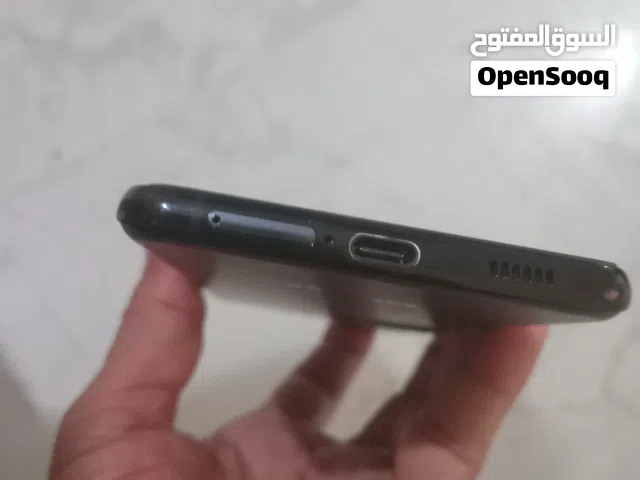 سامسونج s21بلاس نظيف كرت على الضمان بسعر 570 سعودي