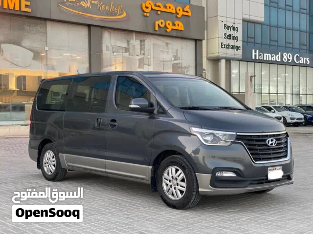 Hyundai H-1 / 2021 (Grey)