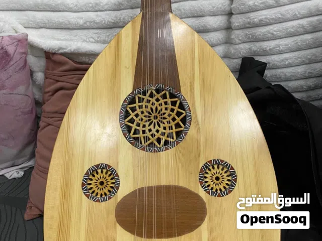 عوددبن واحد مصري وواحد نغم الخليج للبيع