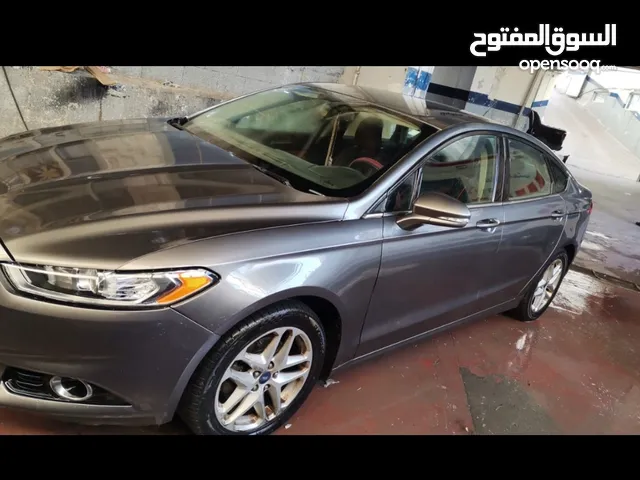 Ford Fusion 2013 in Al Karak