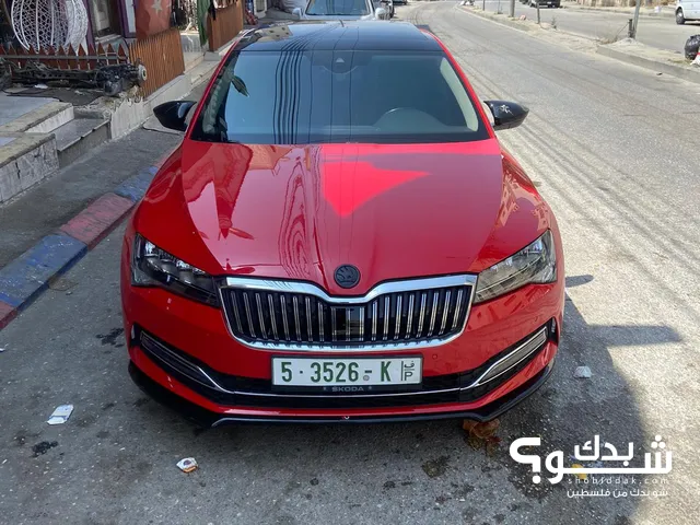 Skoda Superb 2016 in Hebron