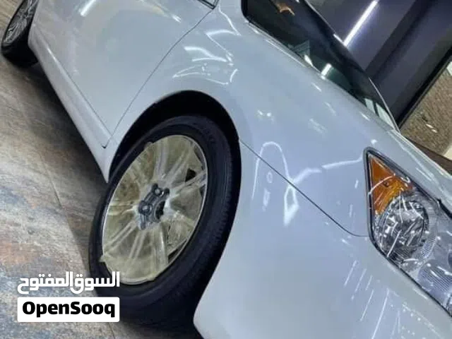 Used Toyota Avalon in Tripoli