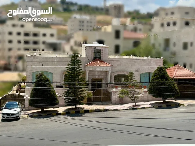 500m2 More than 6 bedrooms Townhouse for Sale in Amman Shafa Badran