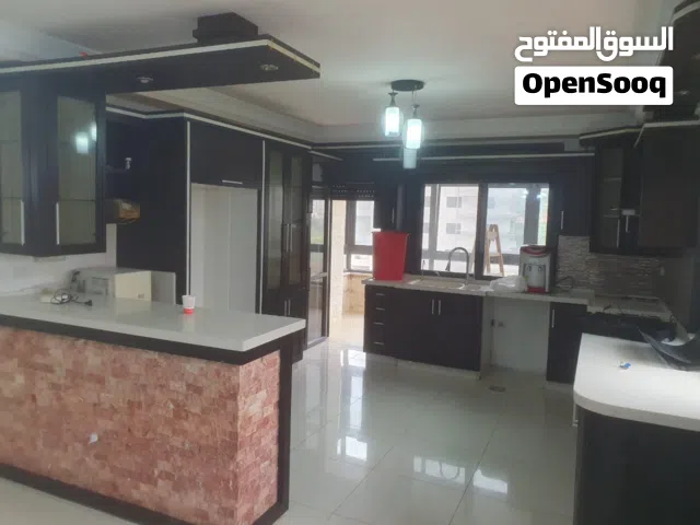 175 m2 3 Bedrooms Apartments for Rent in Ramallah and Al-Bireh Al Irsal St.