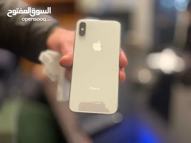 ابل ايفون xs بحاله جيده 256جيجا بايت