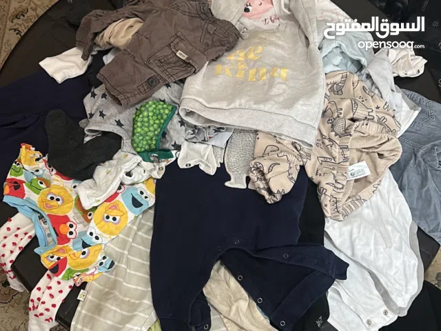 ملابس أطفال