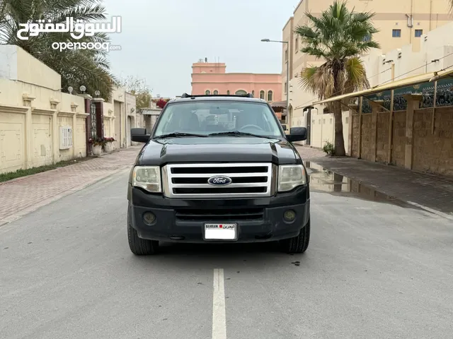 Ford Expedition 2013 in Southern Governorate