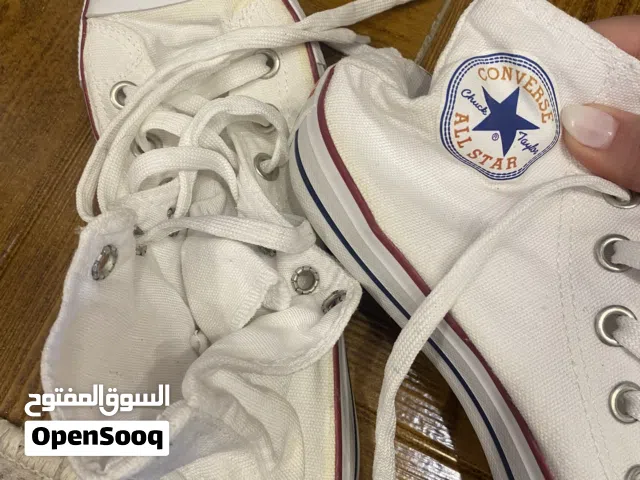 بوت converse
