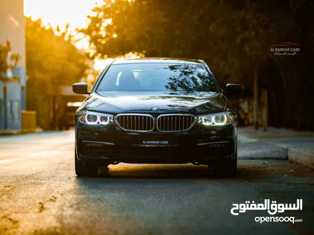 BMW 520i LUXURY SEDAN _ BLACK 2020 LOW MILEAGE AGENCY MAINTAINED LOADED WITH FEATURES