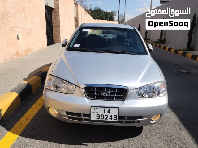 2002 هيونداي افانتي SE