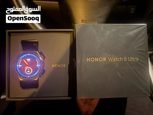 ساعة HONOR 5 Ultra لون اسود استخدام بسيط و عليها ضمان