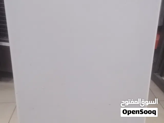 للبيع ثلاجة صغيرة