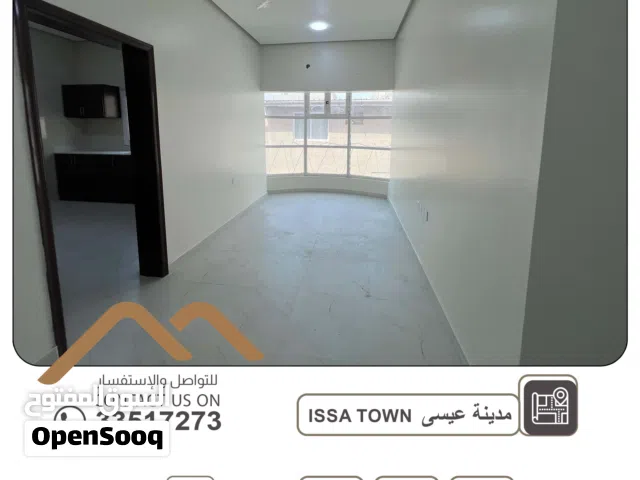 للإيجار: شقة عائلية نظيفة جداً في مدينة عيسى – شامل الكهرباء والماء