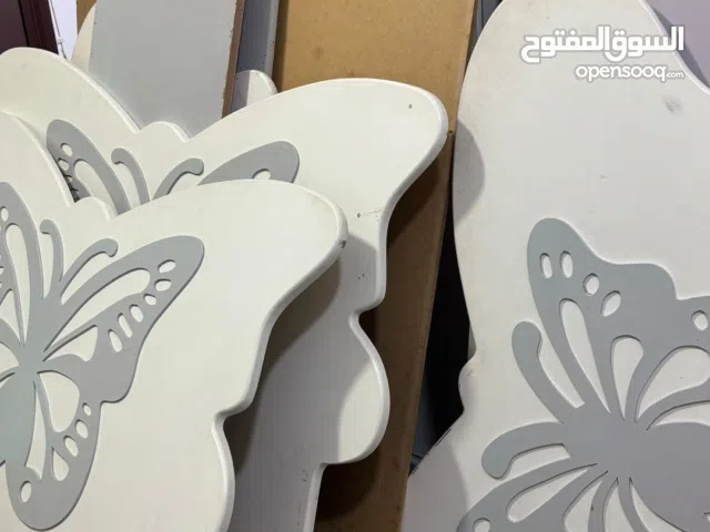 للبيع سريرين اطفال مستعمله ومعاهم الكبت والفرشات عدد اثنين