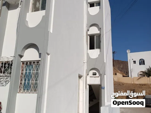 شقة بسداب للايجار للعزاب والاجانب مكيفه