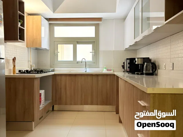 لعشاق الفخامة العرب والاجانب والمصريين  لو عاوز تأجر شقة في اب تاون كايرو 3 غرف وحمام كلمنى
