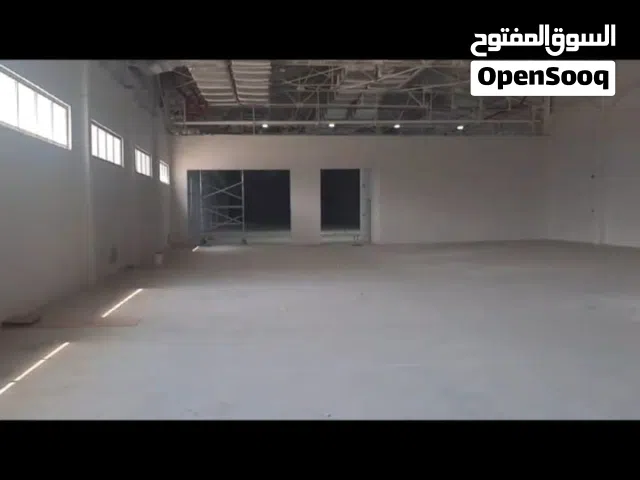 قسيمه بالعارضيه الصناعيه للايجار مساحه 2600 متر مكيف
