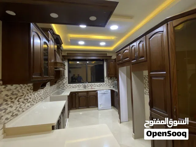 شقة فاخرة للايجار مرج الحمام مقابل ضاحية النخيل مباشرة
