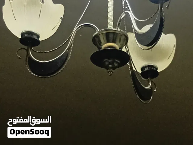 ثريات عدد 2 للبيع شبه جديد