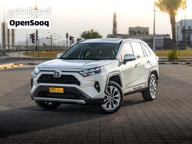تويوتا رافور xle بريميوم 2025 كالجديد