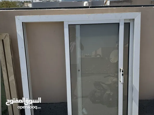 للبيع نوافذ المنيوم اكثر من مقاس