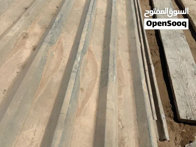 السلام عليكم ورحمت الله وباركاته زينقو الله يبارك الدق القديم نضيف 6 طرروف طول 5.20  طرف 6 متر